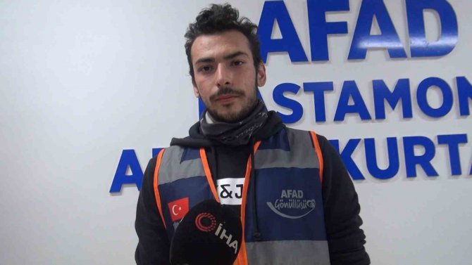 Depremzedelerin Yardımına Koşan Afad Gönüllüsü Tuncay: "Duygusal Anlar Yaşadık"