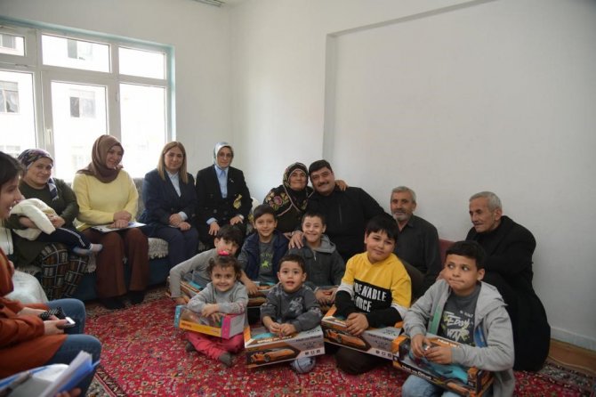 Ak Parti Ankara Milletvekili Çam’dan Depremzedelere Ziyaret