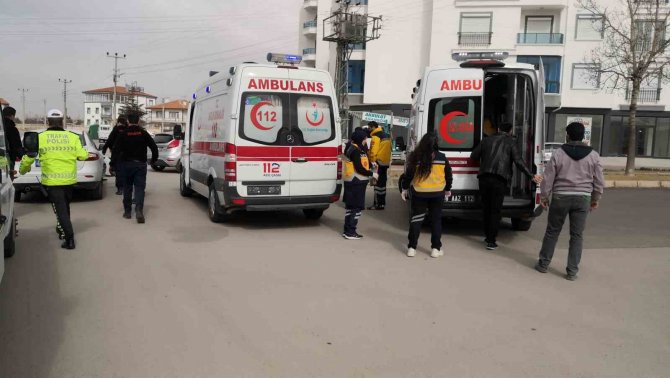 Aksaray’da 2 Otomobil Çarpıştı: 1 Yaralı