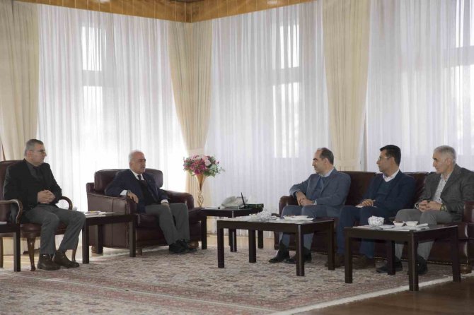 Atatürk Üniversitesi İle Sahand Teknoloji Üniversitesi Arasında İş Birliği Protokolü İmzalandı