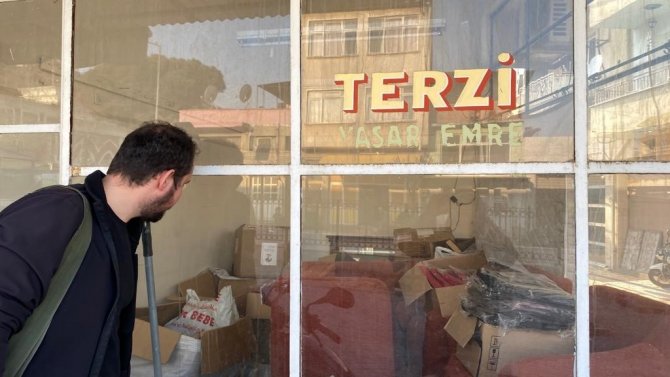 Vefat Eden Asırlık Terzinin Dükkanında Sadece İsmi Kaldı