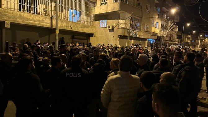 Batman’da Mahalle Sakinleri Uyuşturucu Satıcılarına Karşı Ayaklandı