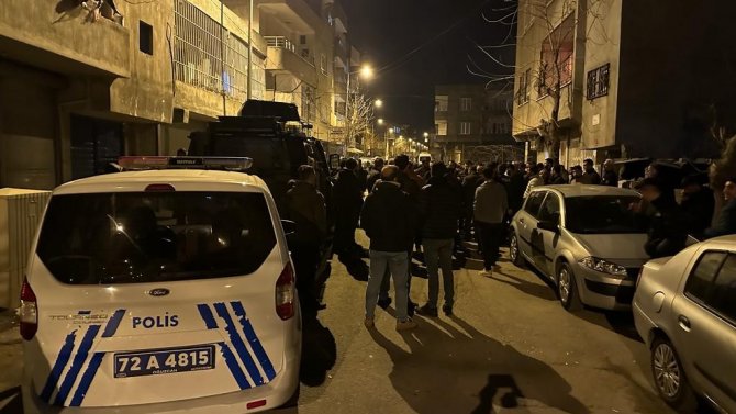 Batman’da Mahalle Sakinleri Uyuşturucu Satıcılarına Karşı Ayaklandı