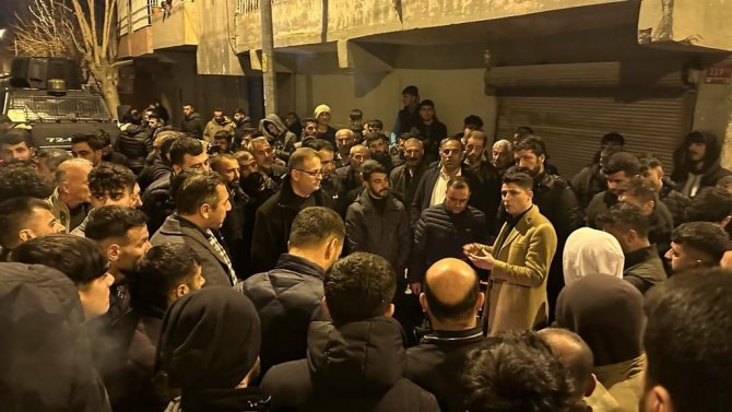 Batman’da Mahalle Sakinleri Uyuşturucu Satıcılarına Karşı Ayaklandı