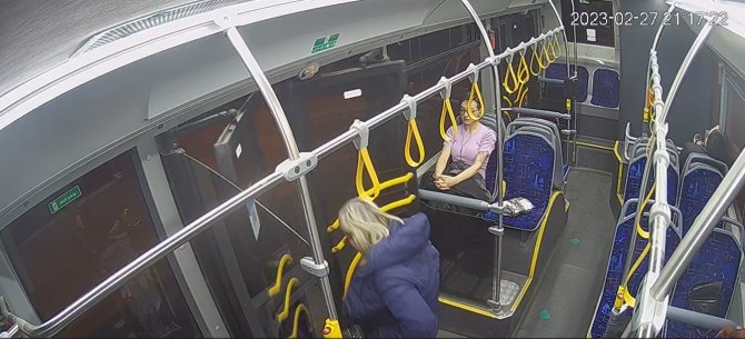 Otobüste Unuttuğu Altın Ve Para Dolu Çantasına Kavuştu