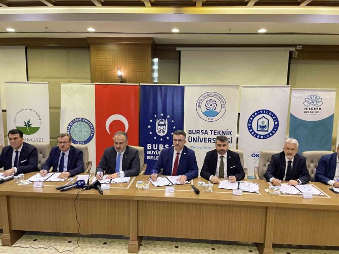 Bursa’da Riskli Binaların Röntgeni Çekilecek, Acil Adım Atılacak