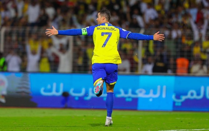 Cristiano Ronaldo, Suudi Arabistan’da Ayın Futbolcusu Seçildi