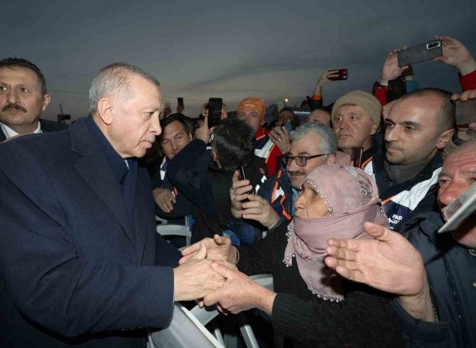 Cumhurbaşkanı Erdoğan, Doğanşehir’de Konteyner Kenti Ziyaret Etti