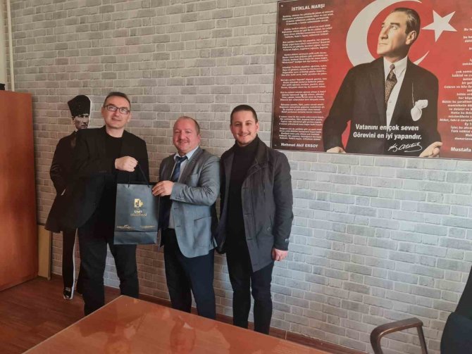 Depremzede Öğrenciler İçin Kollar Sıvandı