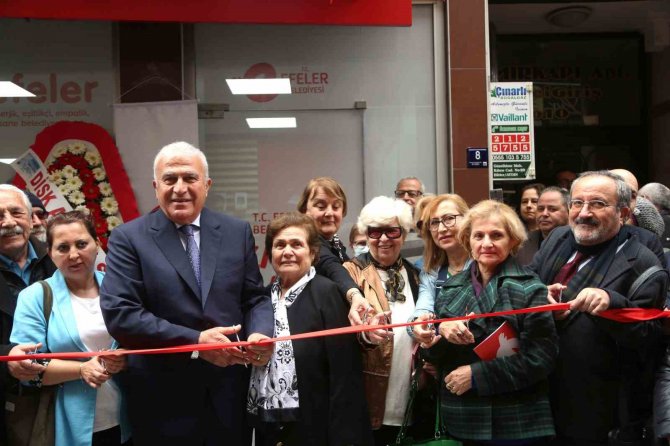 Efeler Belediyesi 10’uncu Kitap Kafe Kapılarını Hizmete Açtı