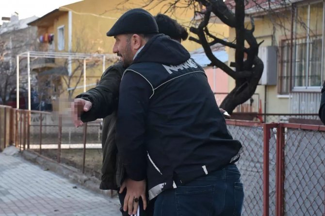 Erzincan’da Asayiş Ve Narkotik Uygulaması Gerçekleştirildi