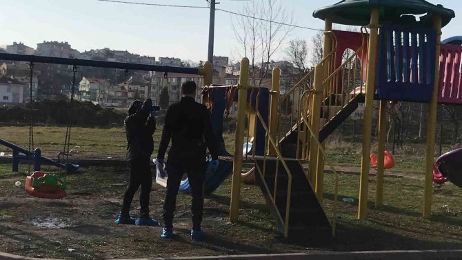 Edirne’de Çocuk Parkını Yakan Şüpheli Yakalandı