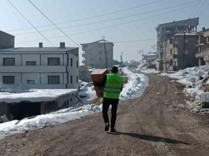 Yüksekova’daki Çölyak Hastalarına Glütensiz Gıda Paketleri Dağıtıldı