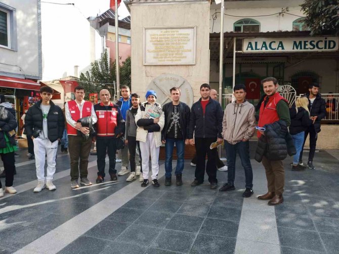 Depremzede Gençlere Moral Gezisi