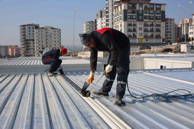 Hatay’da 96 Konteynerden Oluşan 54 Yataklı Hastanenin Yapımı Tamamlandı