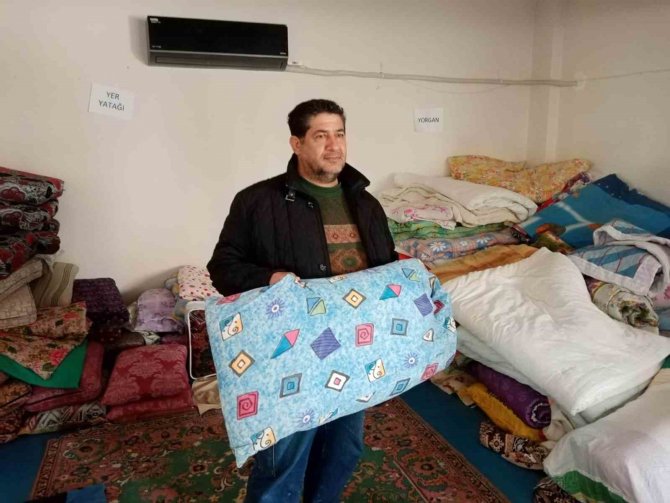 Depremzededen Örnek Davranış: Yastıktan ’Adana Burması’ Çıktı Geri Getirdi