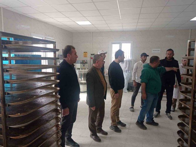 Başkan Özdemir: "Bu Büyük Felaketten Dayanışmamızı Büyüterek Çıkacağız"