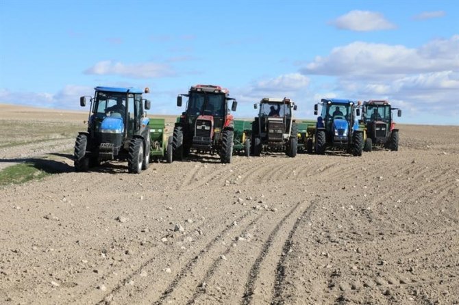 358 Milyon Lira Mazot Ve Gübre Desteği Çiftçilerin Hesabına Tanımlandı