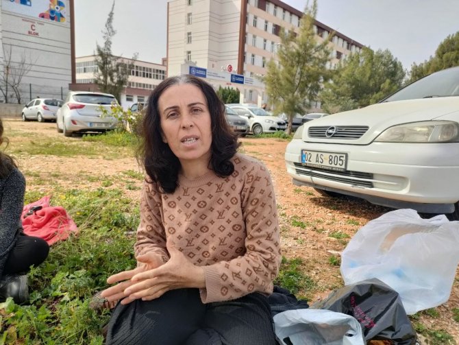 Depremde 3 Kardeşi Ve Annesini Kaybetti, Göz Pınarları Kurudu