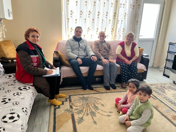 Bitlis’ten Depremzedelere Tam Destek
