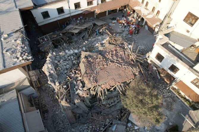 405 Yıllık Tarihi Saraçhane Camii Yerle Bir Oldu