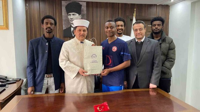 Gabonlu Arthur Müslüman Oldu, İ̇brahim İsmini Aldı