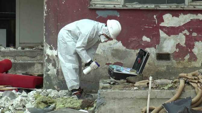 Kartal’da, Yıkım Kararı Alınan Yapılarda “Asbest” Denetimi