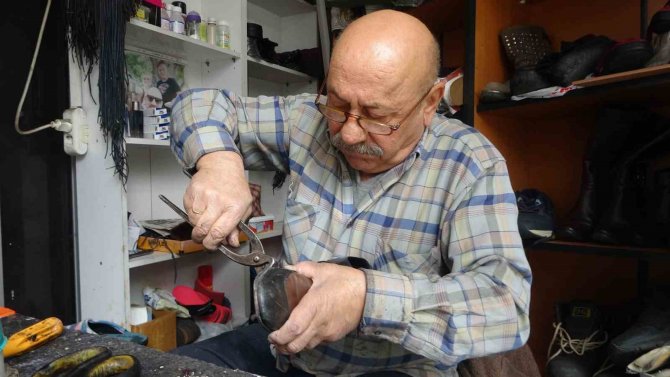 11 Yaşında Başladığı Mesleğe, 61 Yıldır Aynı Aşkla Devam Ediyor