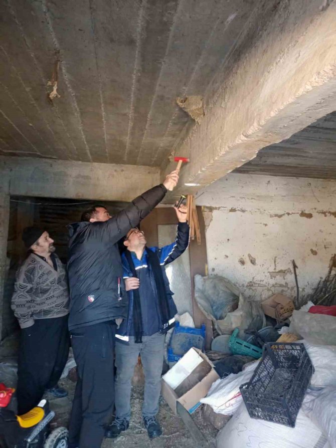 Büyükşehir Ekiplerinden Bin 376 Binada Hasar Tespit Çalışması