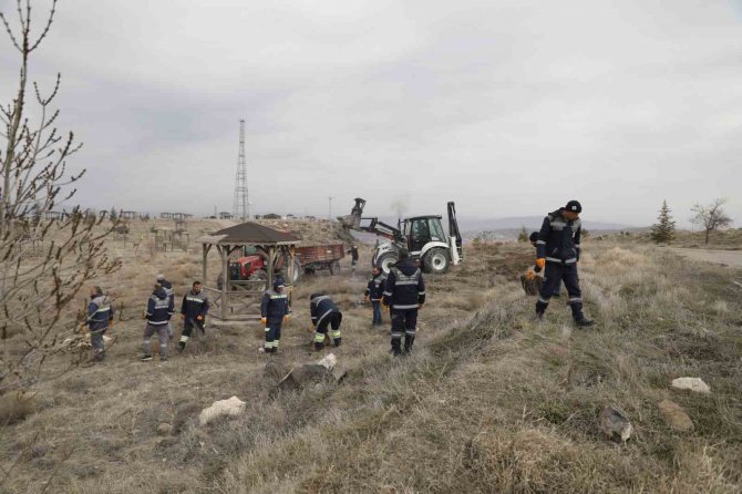 Kahveci Dağı’ndaki ’Nevşehir Kent Ormanı’ Yenileniyor