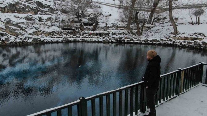 Depremde Bulanmıştı, Dünyanın En Berrak Göllerinden Biri Eski Haline Kavuştu