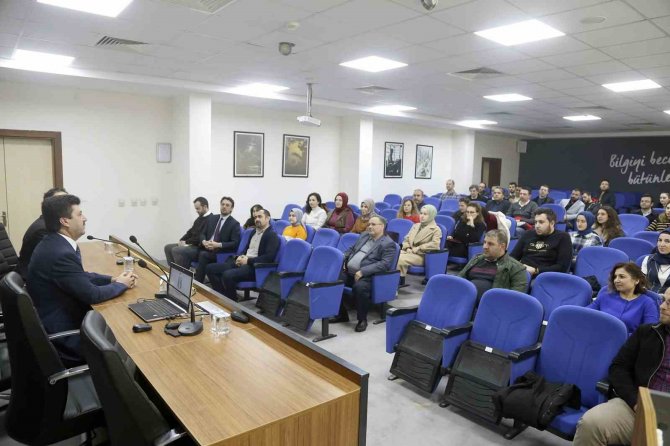 Subü Akademisyenlerin Sınıf Performansını Artırıyor