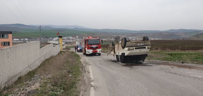 Susurluk’ta Takla Atan Kamyonet Sürücüsü Yaralandı