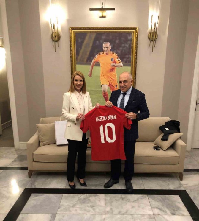Ukrayna Büyükelçisi Bodnar’dan Tff Başkanı Mehmet Büyükekşi’ye Ziyaret