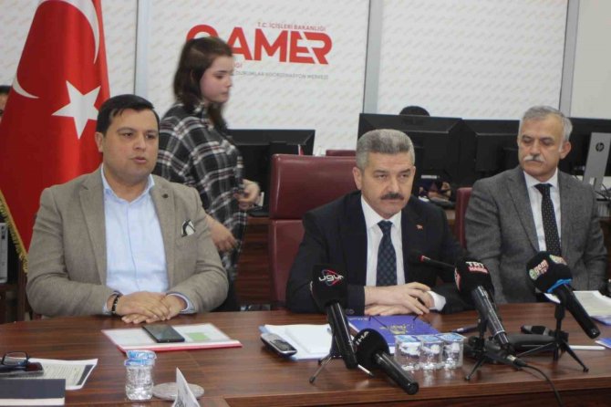 Uşak Belediyesi Kardeş Kent Besni’de Çocuklar Gülsün Diye Çalışıyor