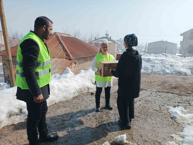Yüksekova’daki Çölyak Hastalarına Glütensiz Gıda Paketleri Dağıtıldı