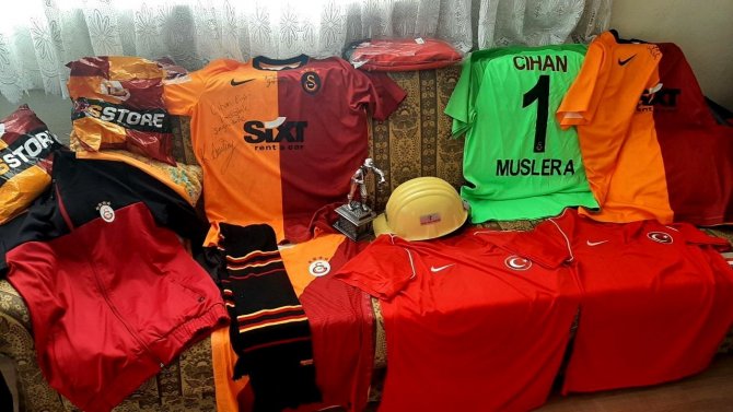 Cihan’dan Geriye İmzalı Formalar Ve Madencilerin Hediyesi Baret Kaldı
