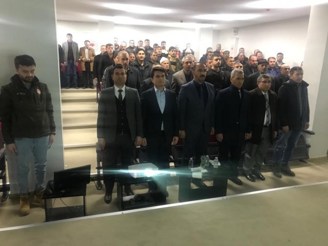 Güroymak’ta Süt Sağım Makinesi Dağıtıldı