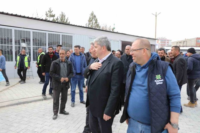 Başkan Altun Elbistan’da İ̇ncelemelerde Bulundu