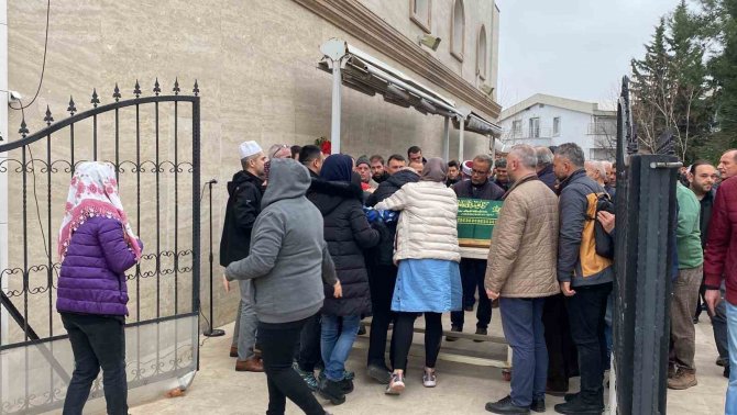 Bursa’da Cinayete Kurban Giden 2 Çocuk Babası Toprağa Verildi