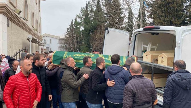 Bursa’da Cinayete Kurban Giden 2 Çocuk Babası Toprağa Verildi