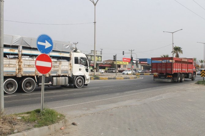 Manisa’da 2 Kişinin Hayatını Kaybettiği Motosiklet Kazası Kameraya Yansıdı