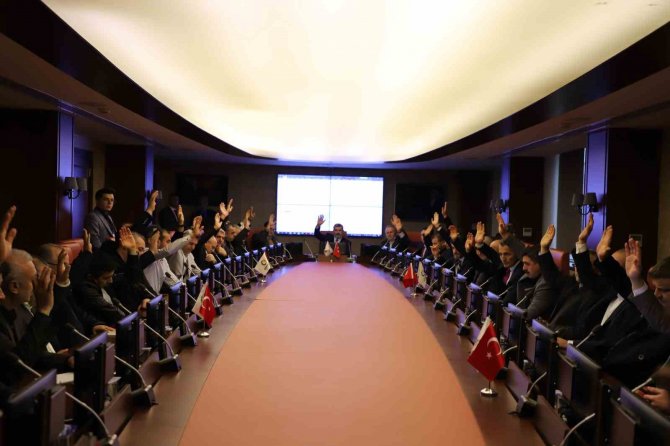 Afet Bölgesine Yardımların 3 Milyona Çıkarılmasına Karar Verildi