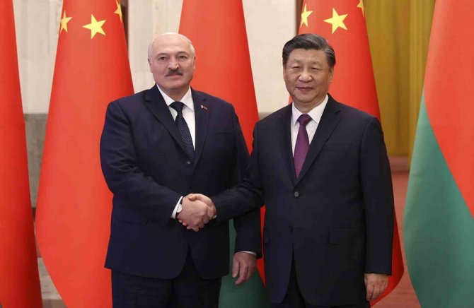 Çin Devlet Başkanı Xi İle Belarus Devlet Başkanı Lukaşenko Bir Araya Geldi