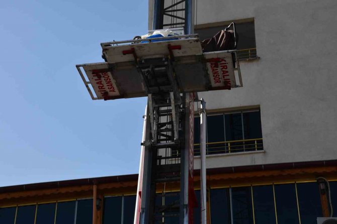 Deprem Sonrası Nakliyecilerde Yoğunluk Yaşanıyor