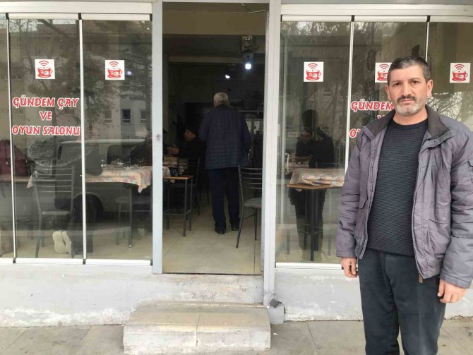 Dayanışmanın En Güzel Örneği: Dükkanının İşletmesini Bir Yıllığına Ücretsiz Olarak Depremzedeye Devredecek