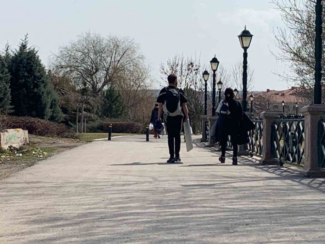 Eskişehir İlkbahara Yüksek Sıcaklıkla Başladı