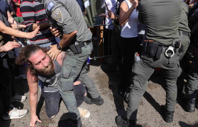 İ̇srail’de Yargı Reformu Protestosunda Polisten Göstericilere Sert Müdahale