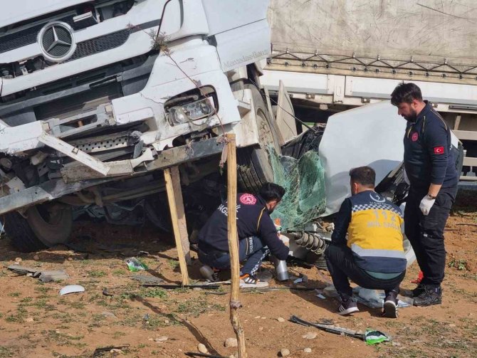 Mardin’de 2 Kişinin Öldüğü Kazada Acı Detay Ortaya Çıktı: Depremden Kaçarken Kazada Can Verdiler