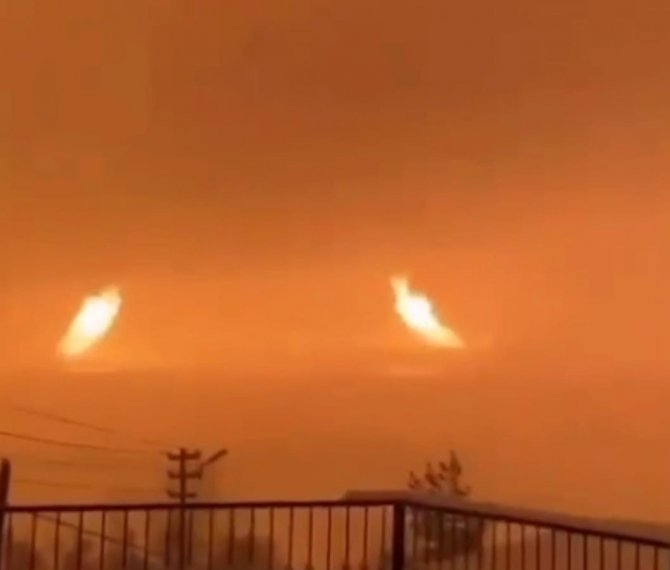 Deprem Sırasında Adıyaman’da Gölden Alevler Yükseldi